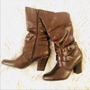 Adorable Brown Heeled Boots 8M